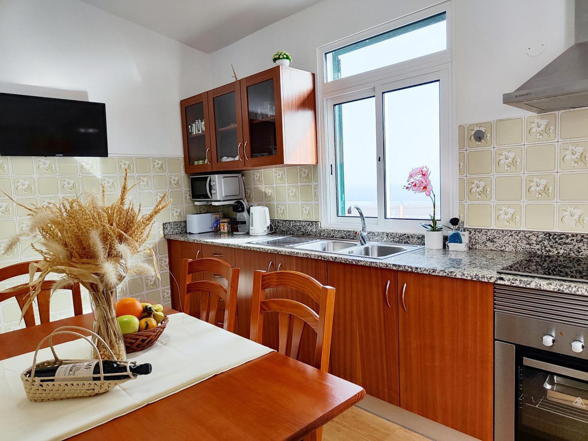 Gateone Al Airport View House Villa Machico  Exterior foto